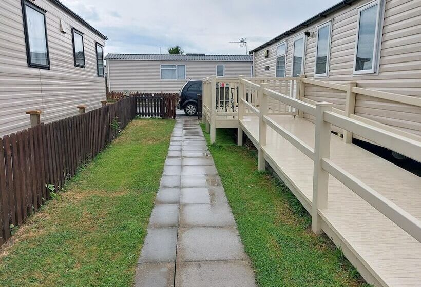 住所  95 Holiday Resort Unity 3 Bedrooms Entertainment Passes Included