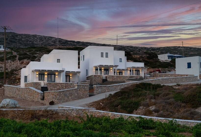 레지던스 Camvillia Donoussa Village Suites