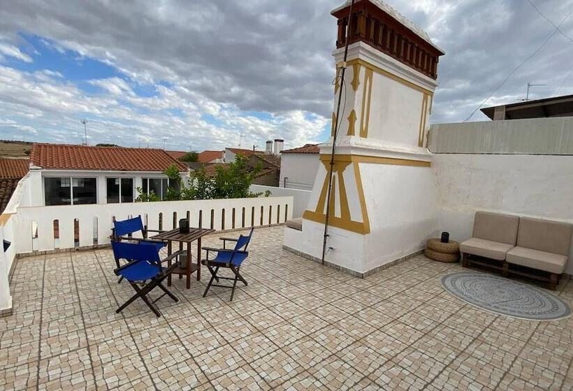 דירת נופש Charming 5 Bed House In Granja