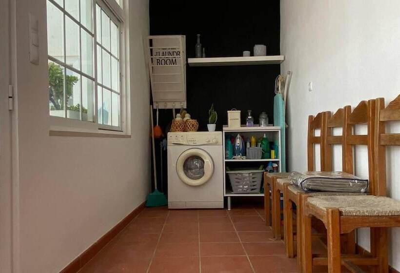 דירת נופש Charming 5 Bed House In Granja
