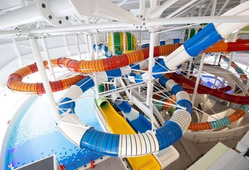 إقامة Comfortable 3 Bed House In Coventry