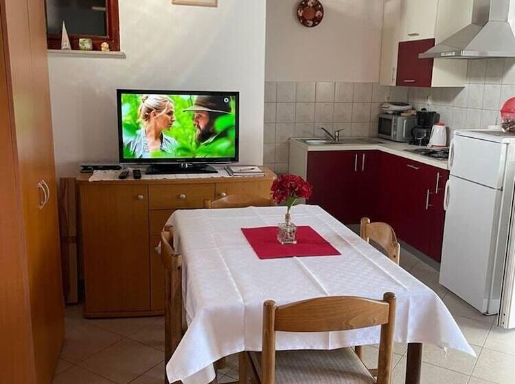 레지던스 Cosy Apartment Near The Beach In Medulin, Croatia