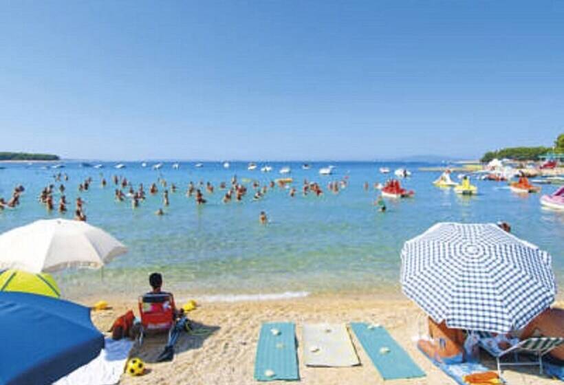 레지던스 Luxurious Seafront Villa In Rab