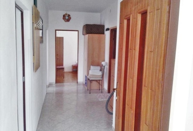 레지던스 Luxurious Seafront Villa In Rab