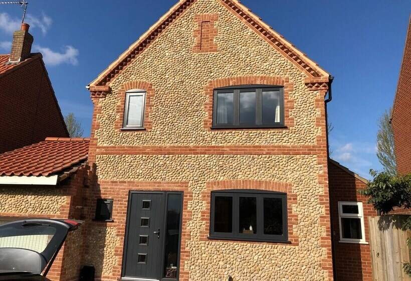 住所  Lovely 3 Bed House, Burnham Market, North Norfolk