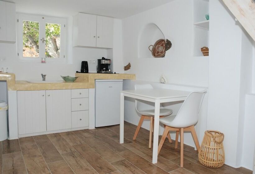 Резиденция Siesta Villas Nearby Tzanaki Beach