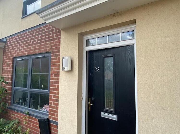 Residence Stunning Apartment In Smethwick, West Midlands