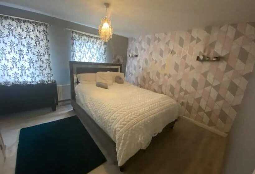 Residence Stunning Apartment In Smethwick, West Midlands