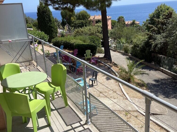 אתר נופש Village Vacances Lou Castelet