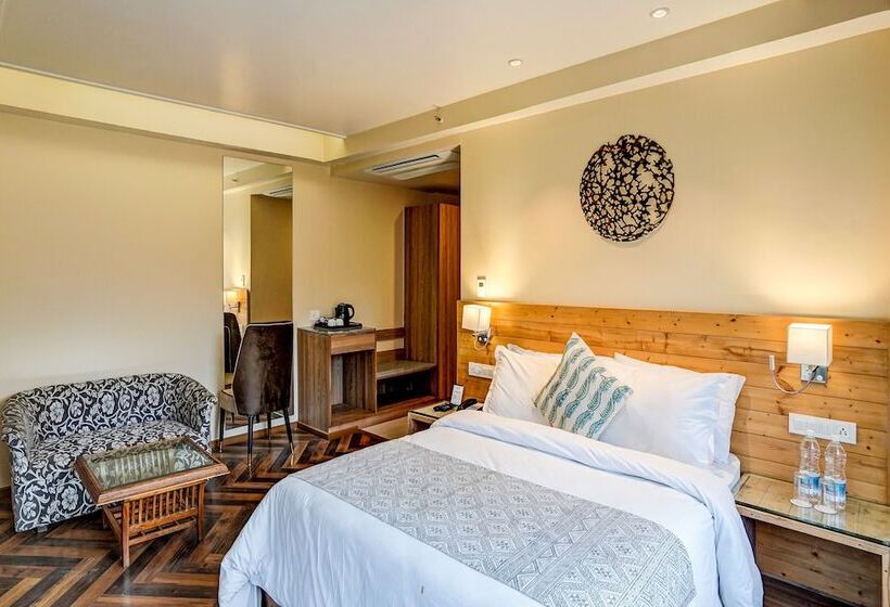 استراحتگاه Naturevilas Sarovar Premiere Manali