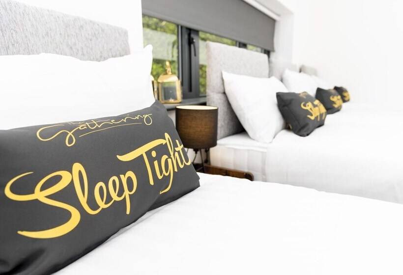 渡假胜地  The North Wales Gathering   Hot Tub Sleeps Up To 16