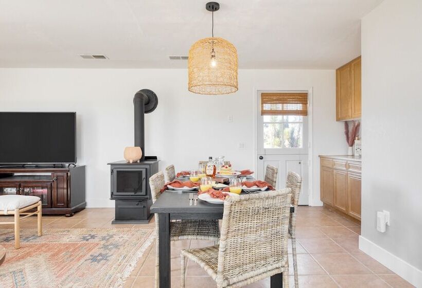 Rhythm By Avantstay Stunning Home W/ Pool, Hot Tub & Sweeping Views