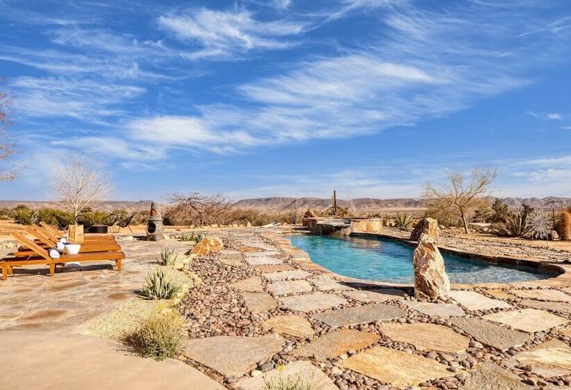 Rhythm By Avantstay Stunning Home W/ Pool, Hot Tub & Sweeping Views