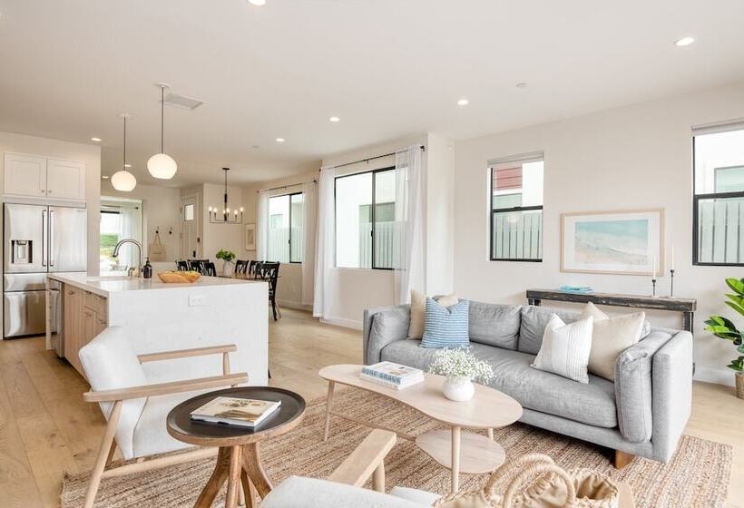 Salt Spray By Avantstay2 Private Balconies In Oceanside 10mins From The Beach!