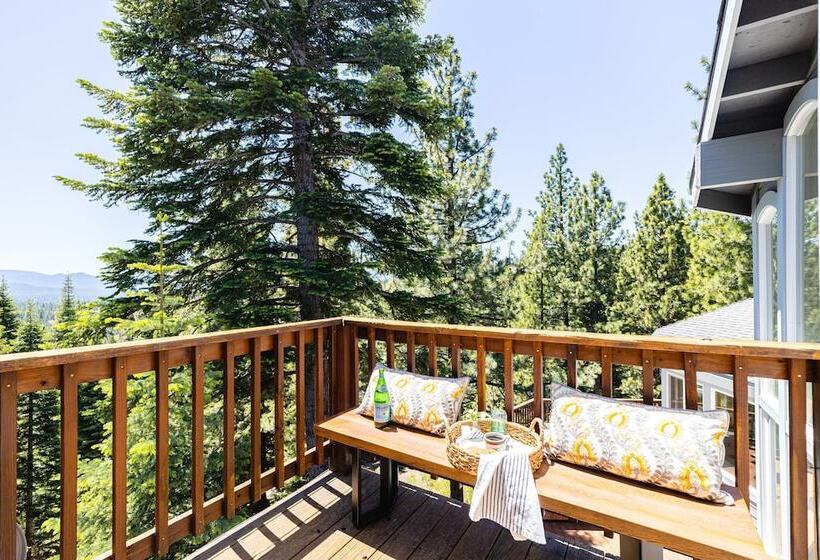 Sparrow By Avantstay Modern Mountain Retreat W/ Hot Tub, Pool Table & Games!