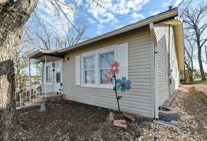 Stay N Play   Downtown Branson   Free Trolley Or Walk To All The Fun!!