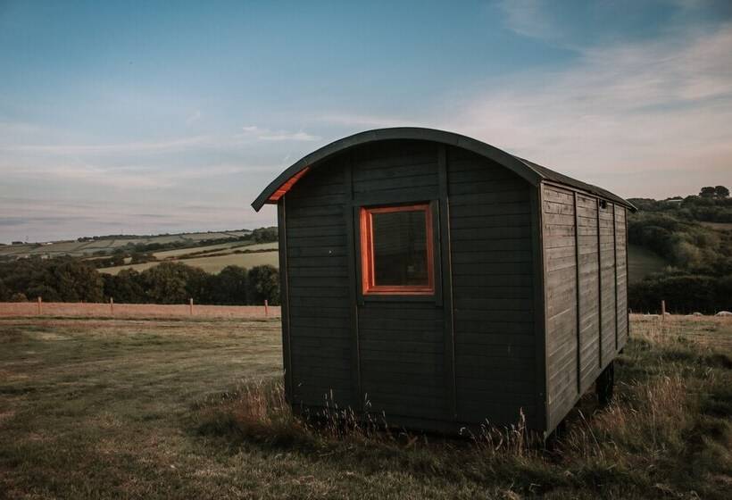Stunning Shepherd S Hut Retreat, North Devon