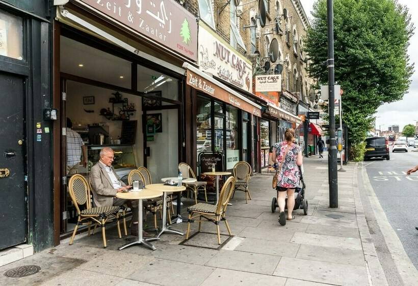 Stylish 3bd Family Home In Shepherd Bush