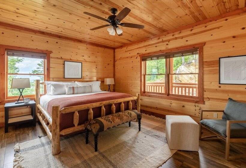 Sugarland By Avantstay Sleeps 28! Home Theatre! Two Hot Tubs! Indoor Pool! Incredible Views!