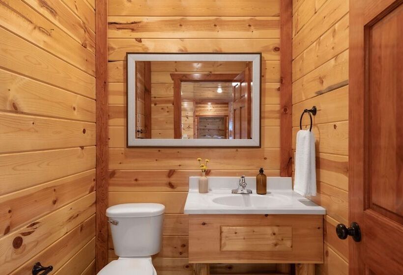 Sugarland By Avantstay Sleeps 28! Home Theatre! Two Hot Tubs! Indoor Pool! Incredible Views!