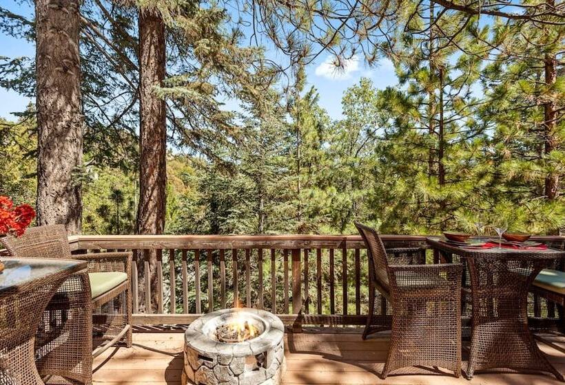 Sutter Ln By Avantstay Beautifully Remodeled Kitchen,4cabin Chic Bedrooms