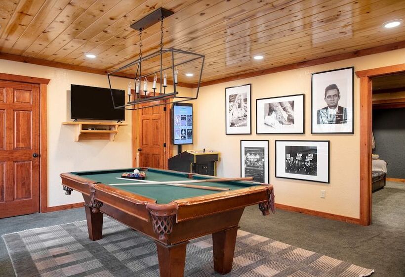 Sycamore By Avantstay Spectacular Mountain Home W/ Indoor Pool, Hot Tub, Home Theatre & Fire Pit!
