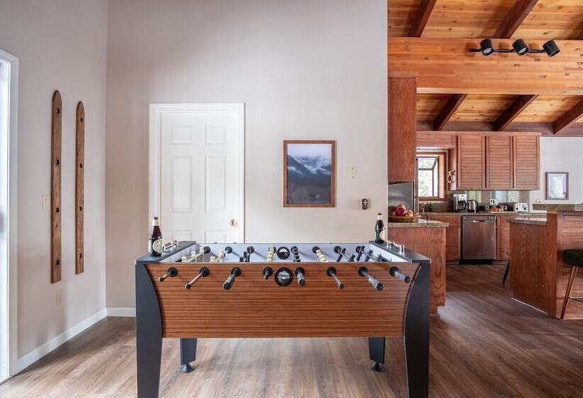 Tarly By Avantstay 5mins To Diamond Peak Skiing W/ Hot Tub In Incline Village