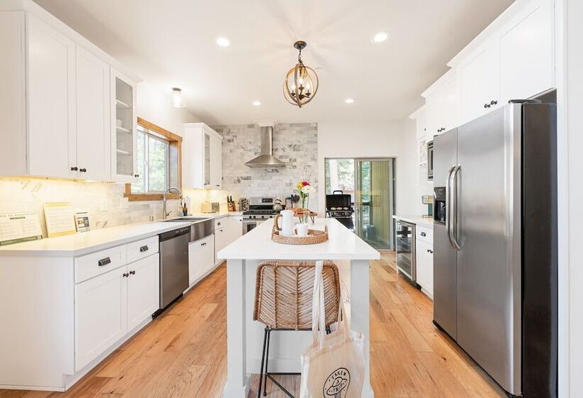 Teddy By Avantstay Majestic Cabin In Big Bear W/ Balcony