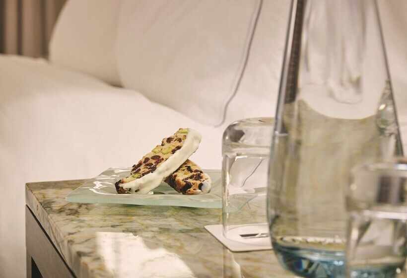 The Sebastian Vail Double Queen Hotel Room