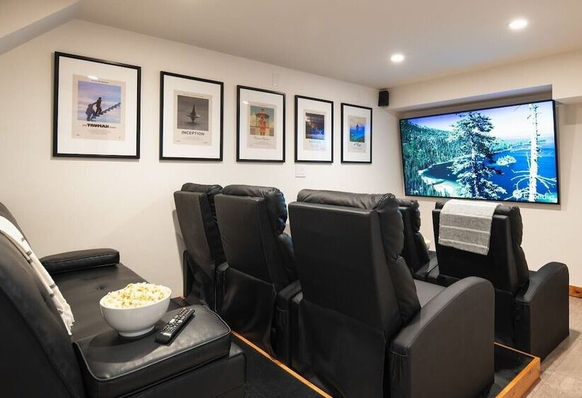 Timberline By Avantstay Stunning Chalet Cabin W/ Hot Tub, Pool Table & Home Theater!