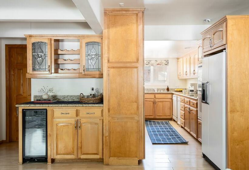 Hartwood By Avantstay Cozy Big Bear Abode W/ Spacious Deck & Stone Fireplace