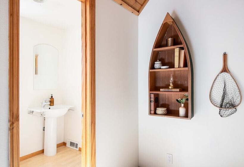 Hartwood By Avantstay Cozy Big Bear Abode W/ Spacious Deck & Stone Fireplace