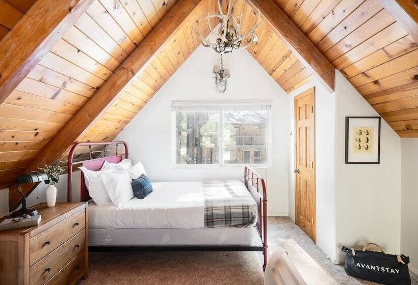 Hartwood By Avantstay Cozy Big Bear Abode W/ Spacious Deck & Stone Fireplace