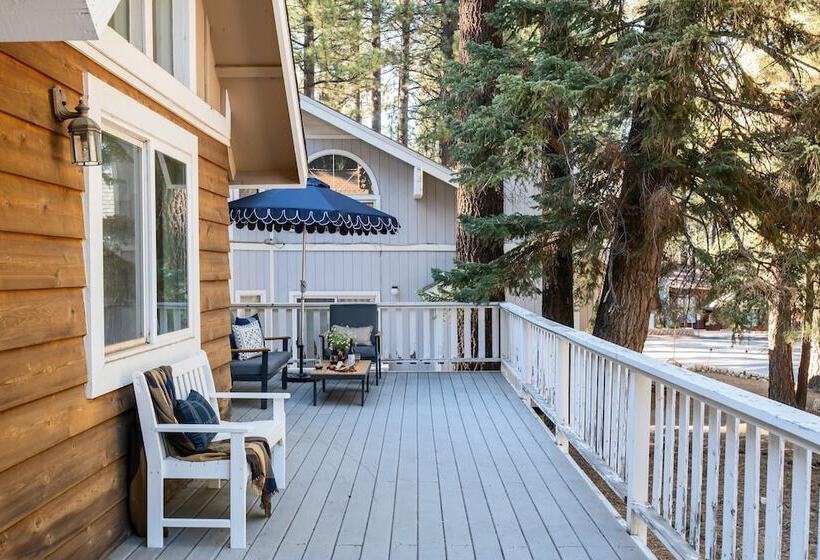 Hartwood By Avantstay Cozy Big Bear Abode W/ Spacious Deck & Stone Fireplace