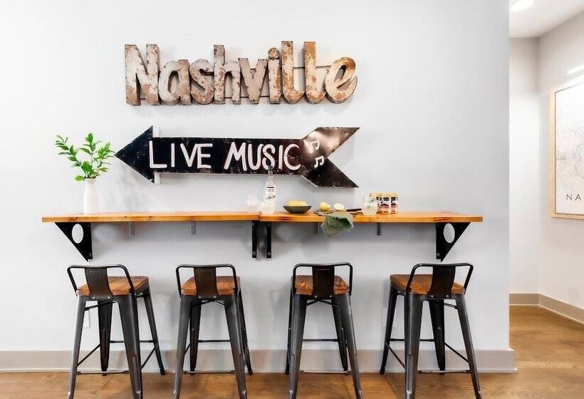 Waverly By Avantstay Nashville Inspired Townhome W/ Luxury Kitchen, Pool Table