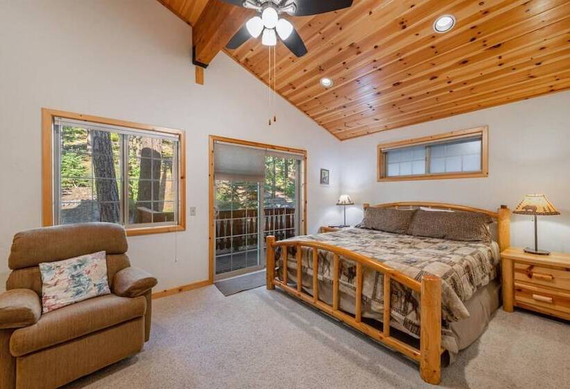 Wolf S Lair By Avantstay Swiss Chalet W/ Private Hot Tub & Access To Northstar Resort Community