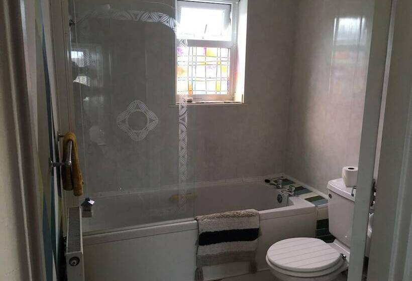 Wonderfully Cosy 3bd Home In The Heart Of Cornwall