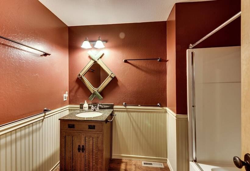 Dos Pinos Spacious Lakefront Cabin W/ Game Room By Yosemite Region Resorts