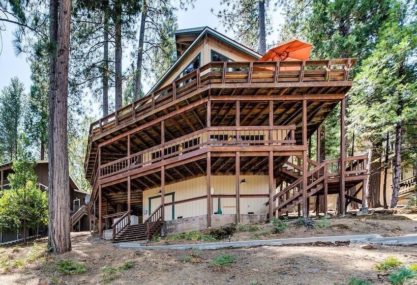 Dos Pinos Spacious Lakefront Cabin W/ Game Room By Yosemite Region Resorts