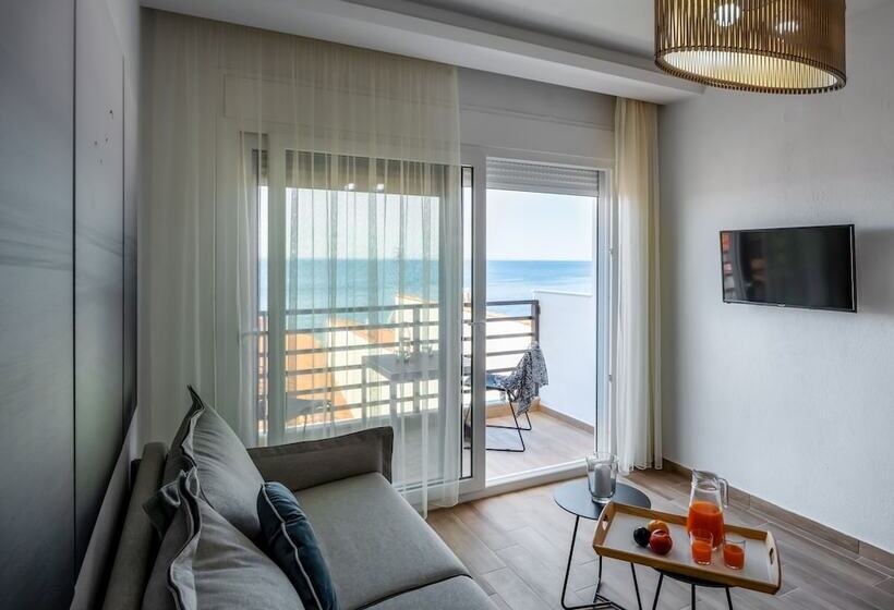 Aiora Suites