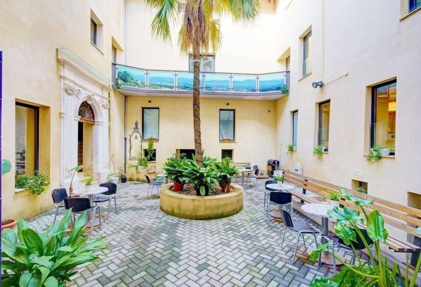 Общежитие Casa Del Cigroner