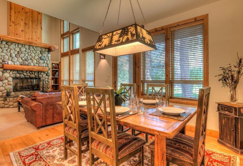 Aquila Lodge Unit 15