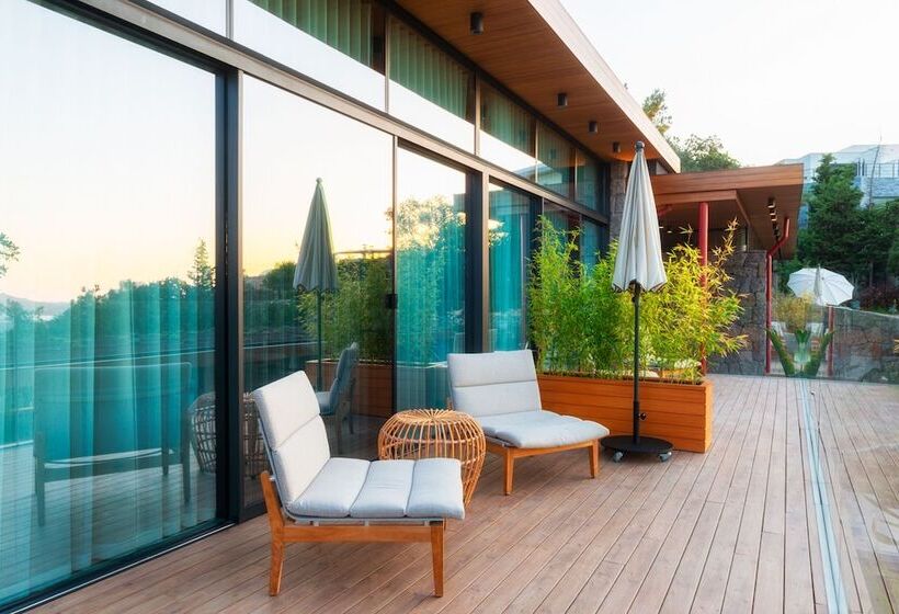 Bed and Breakfast Birdcage 33 Hotel   Adult Only