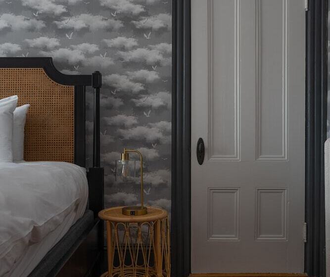 مبيت وإفطار Chart House Inn