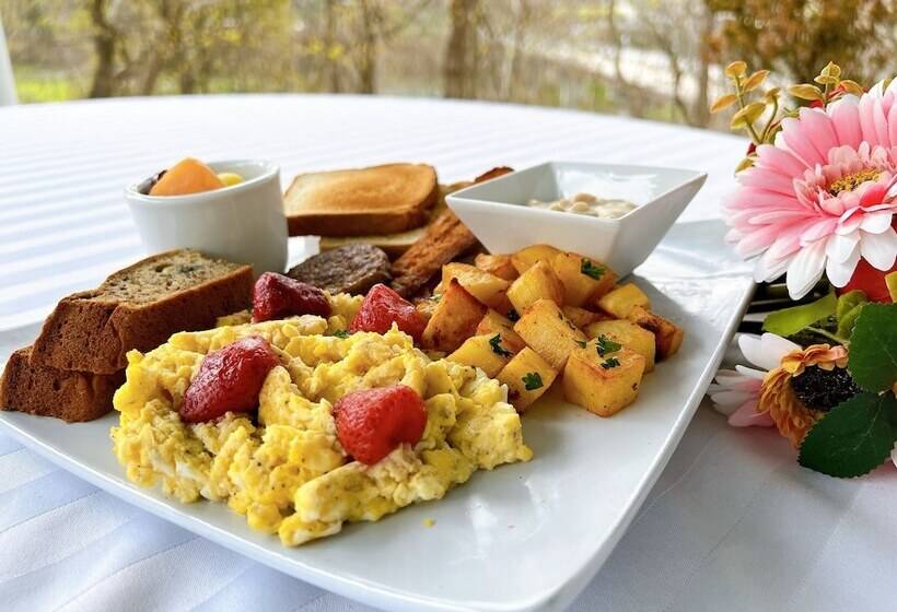 민박 Nesselrod On The New