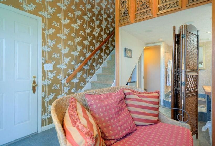 민박 Nesselrod On The New