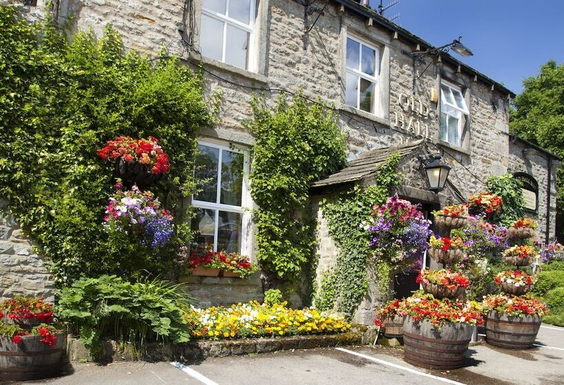 Bed and Breakfast The Old Hall Inn