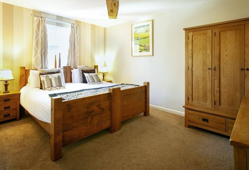 Bed and Breakfast The Old Hall Inn