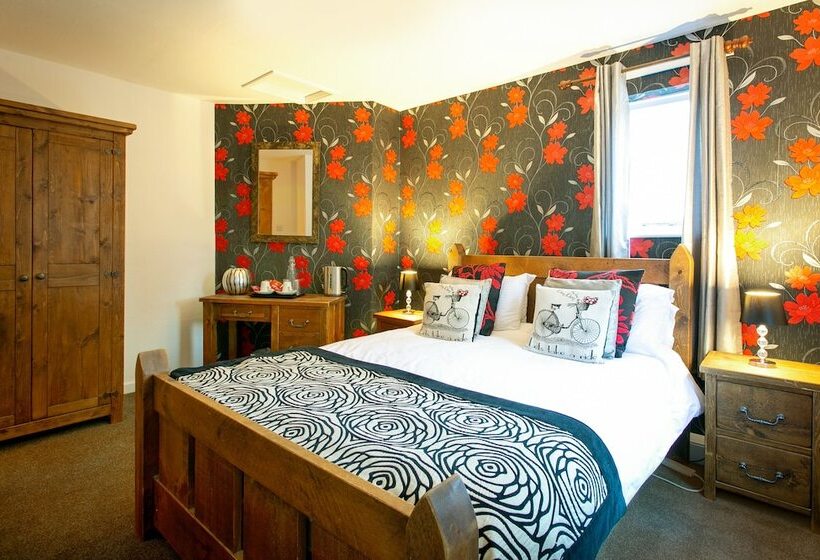 Bed and Breakfast The Old Hall Inn