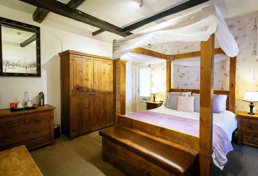 Bed and Breakfast The Old Hall Inn